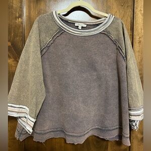 OLI & HALI top - size M - oversized fit. NEW!